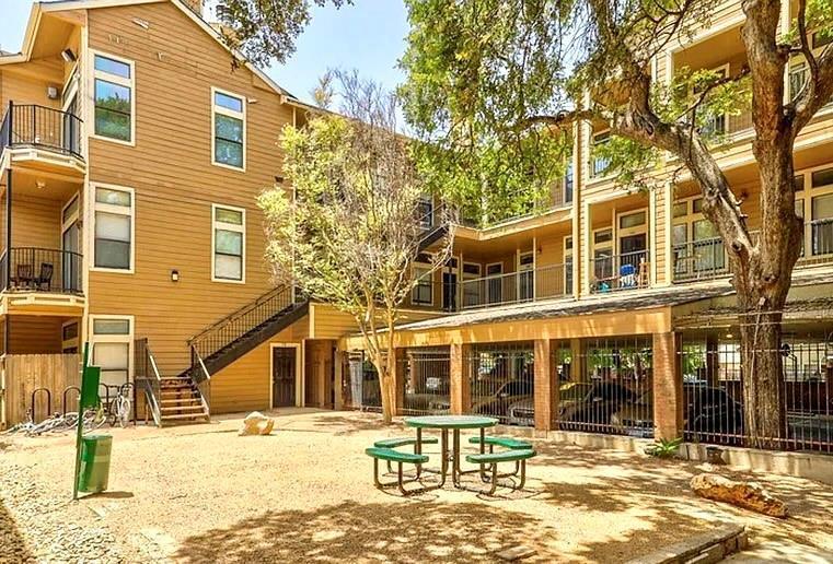 2802 Nueces St # 211, Austin, TX 78705
