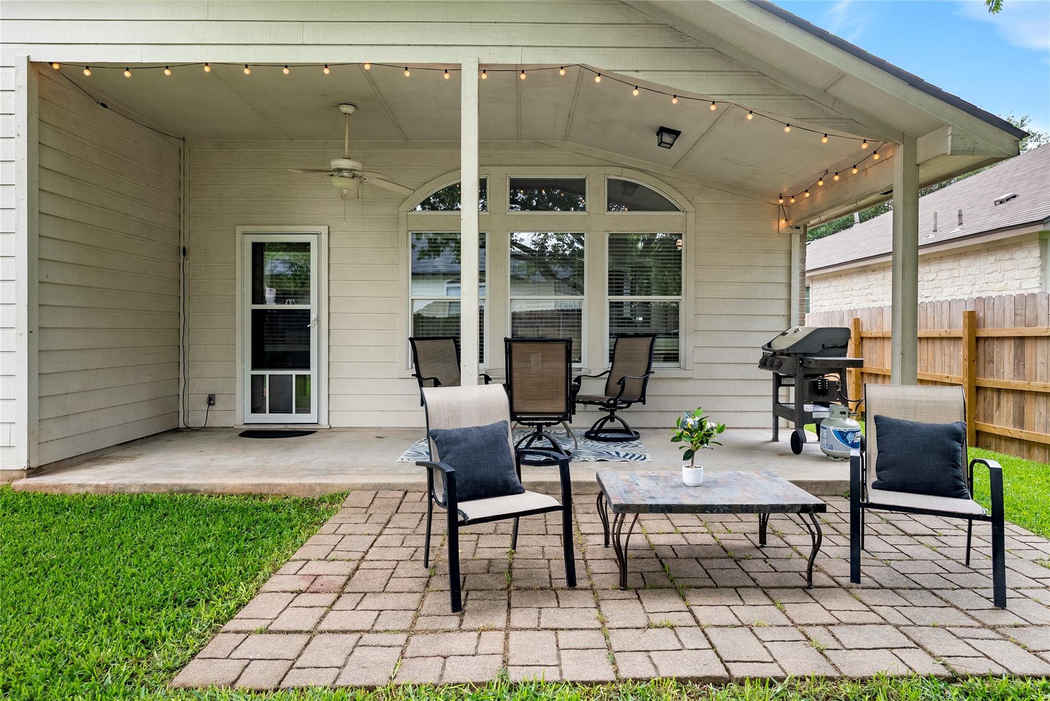 3335 Rod Carew Dr, Round Rock, TX 78665