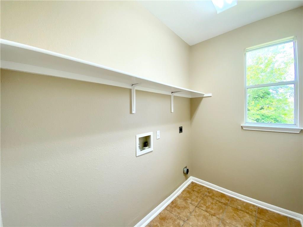 2214 Conway Cv, Round Rock, TX 78664