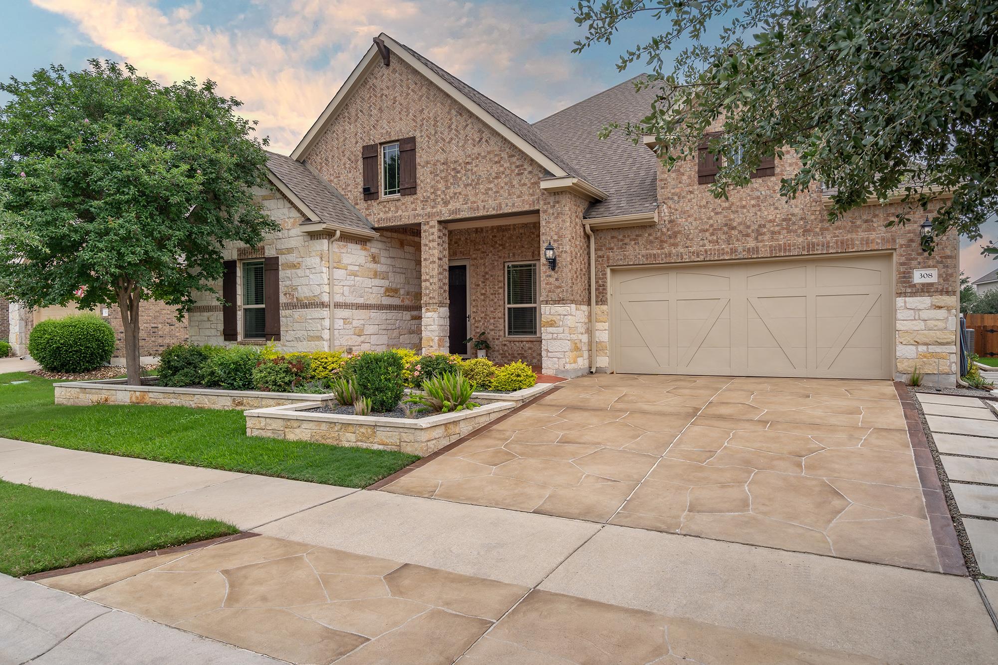 308 Bluehaw Dr, Georgetown, TX 78628