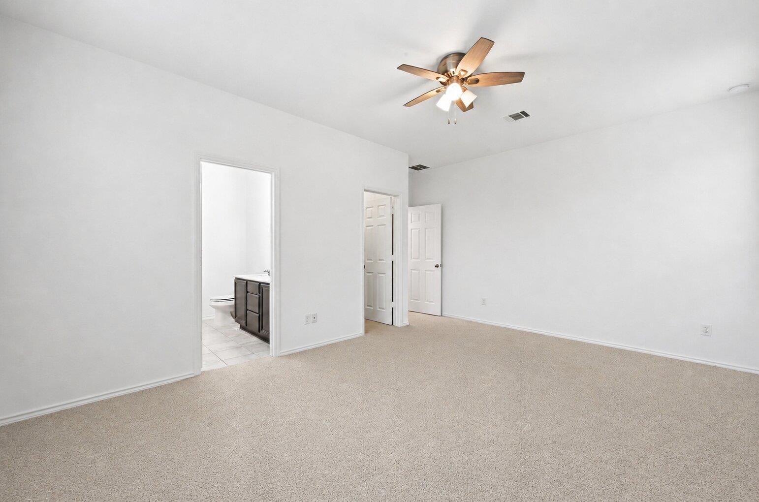 160 Phillips Dr, Kyle, TX 78640