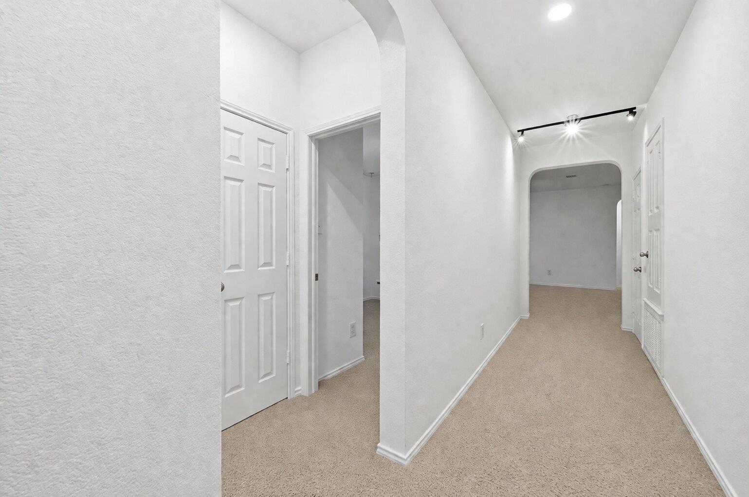 160 Phillips Dr, Kyle, TX 78640