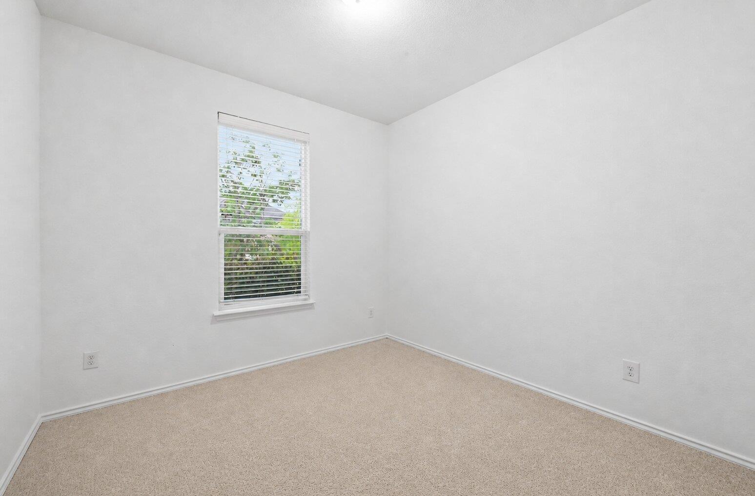 160 Phillips Dr, Kyle, TX 78640