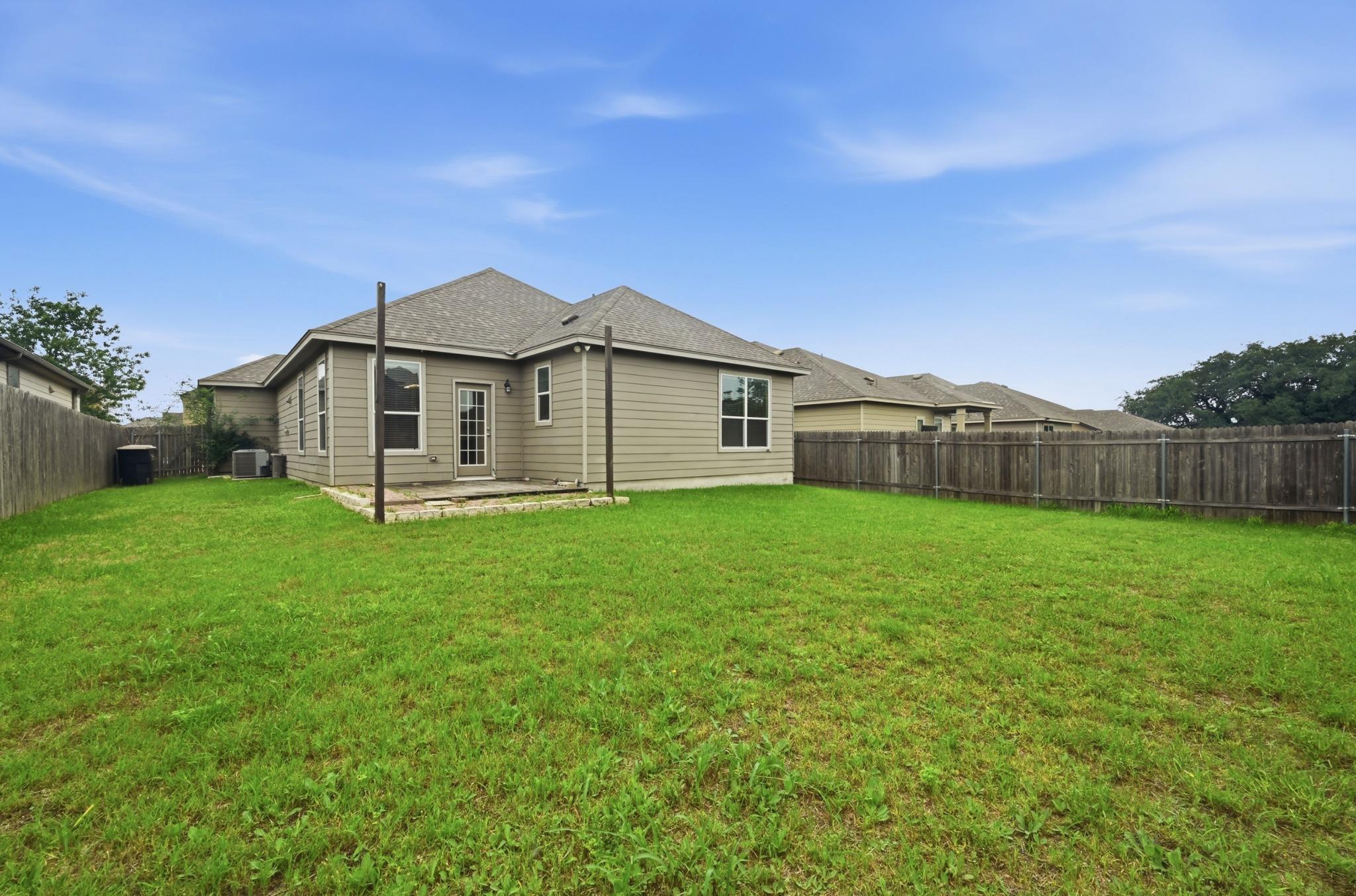 160 Phillips Dr, Kyle, TX 78640