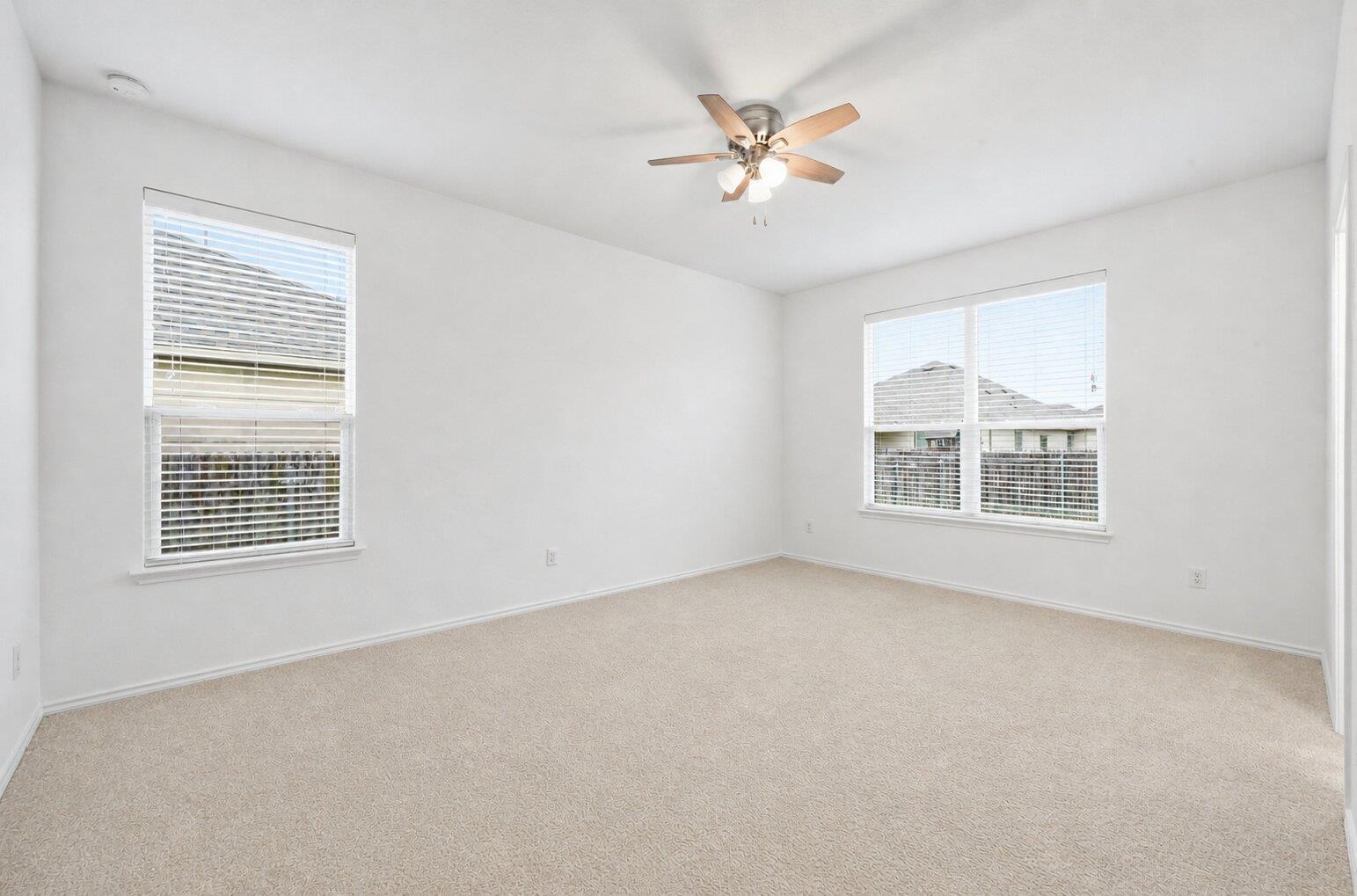 160 Phillips Dr, Kyle, TX 78640