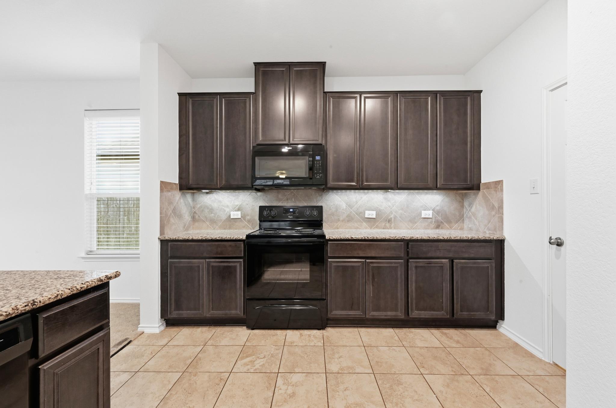 160 Phillips Dr, Kyle, TX 78640