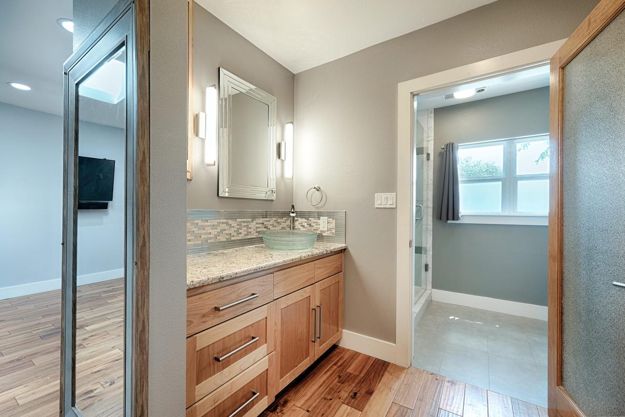 901 W Mary St, Austin, TX 78704