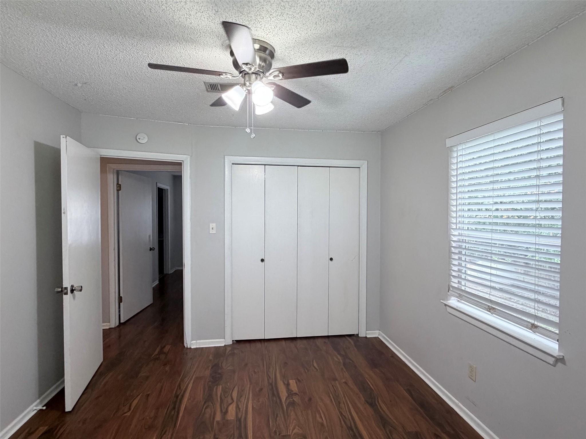 570 W Keanahalululu Ln, Bastrop, TX 78602
