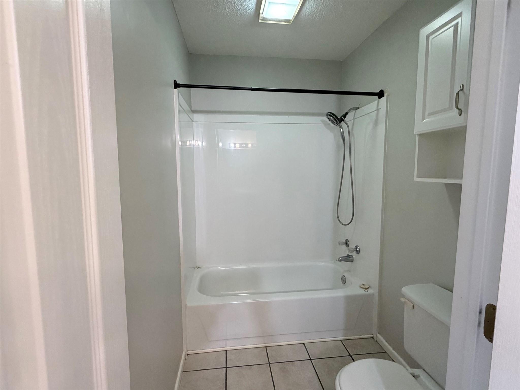 570 W Keanahalululu Ln, Bastrop, TX 78602