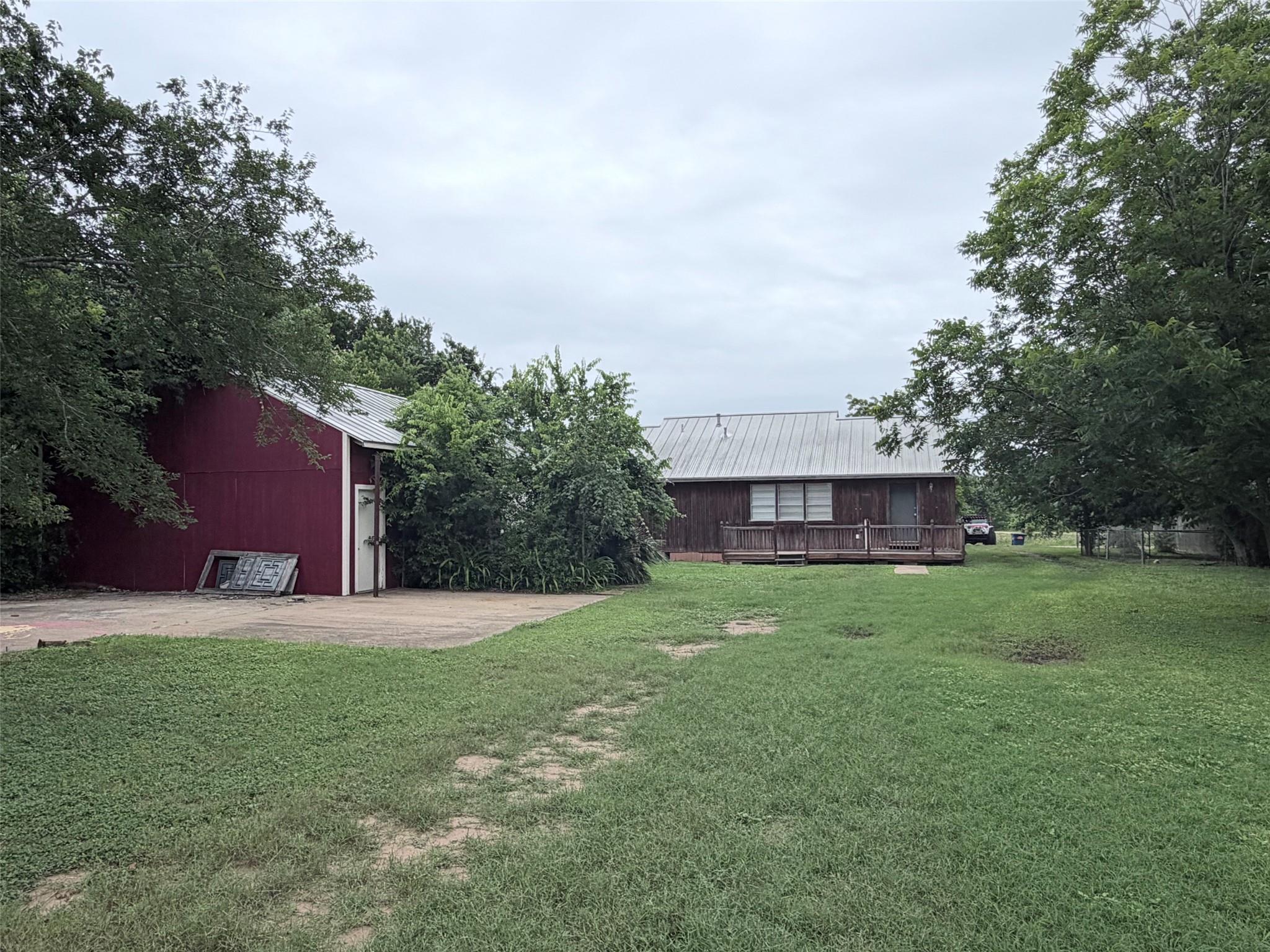 570 W Keanahalululu Ln, Bastrop, TX 78602