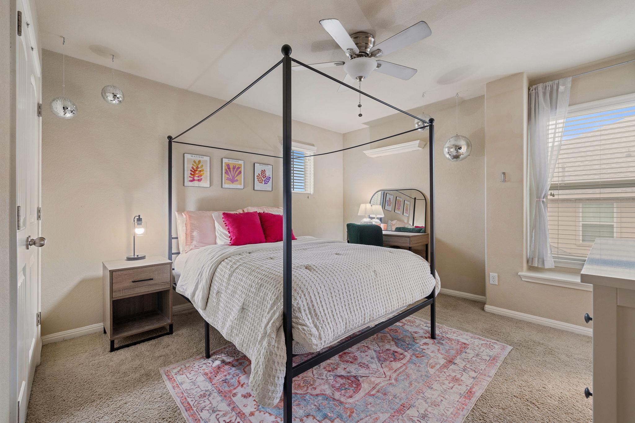 1143 Huntington Trl, Round Rock, TX 78664