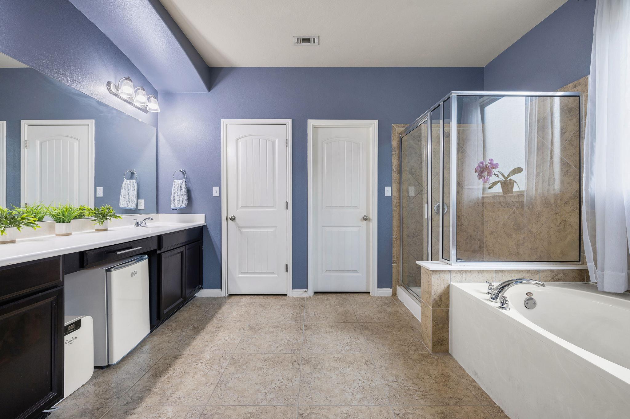 1143 Huntington Trl, Round Rock, TX 78664