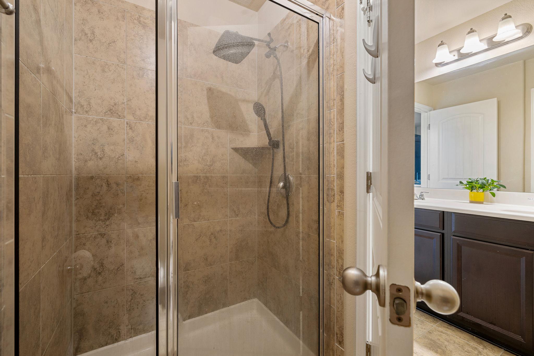 1143 Huntington Trl, Round Rock, TX 78664