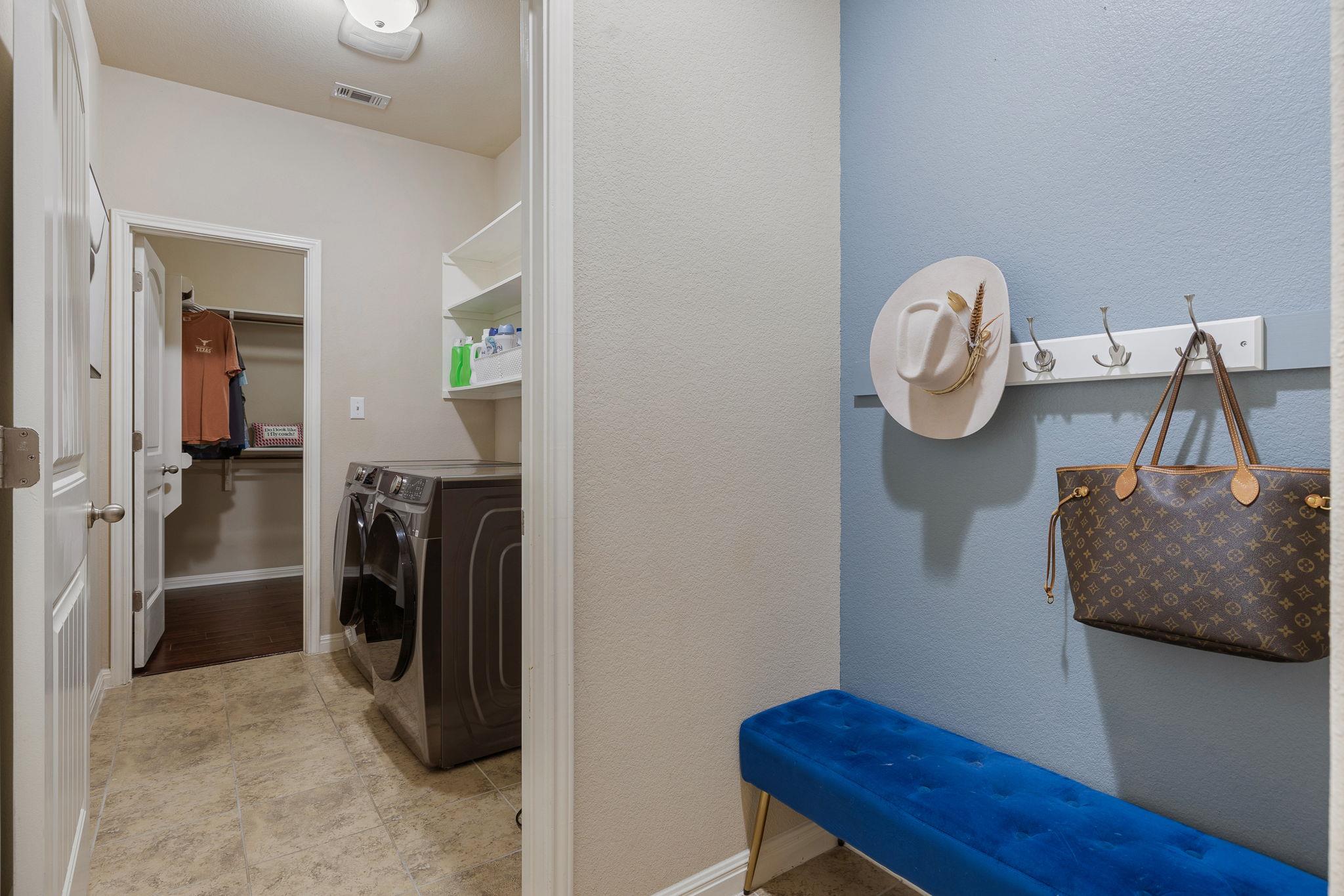 1143 Huntington Trl, Round Rock, TX 78664