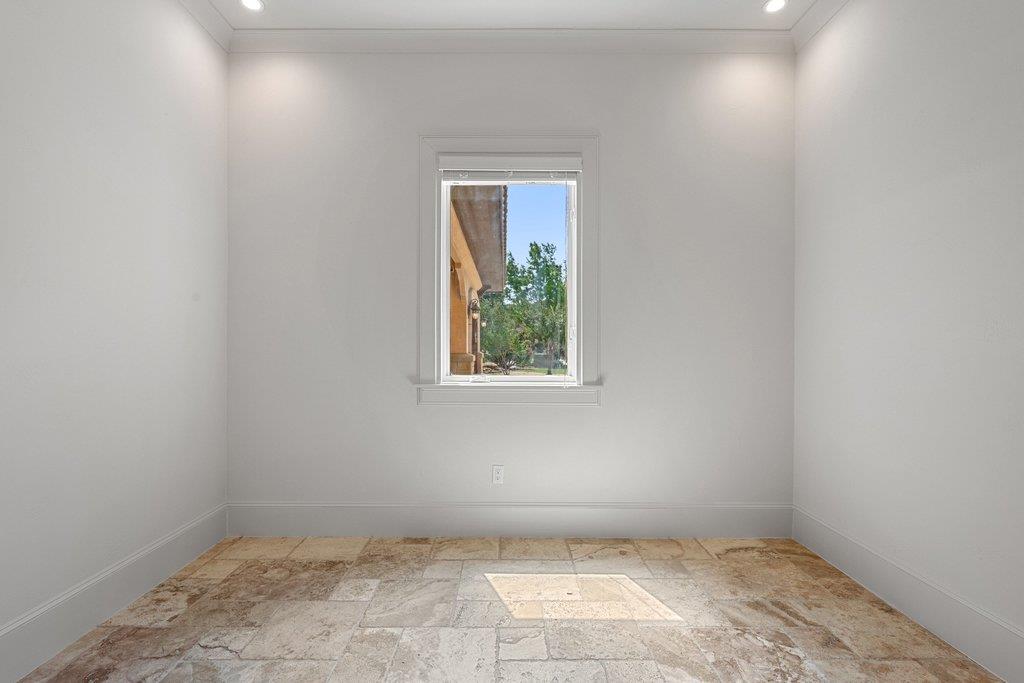 102 Long Pt, Georgetown, TX 78628