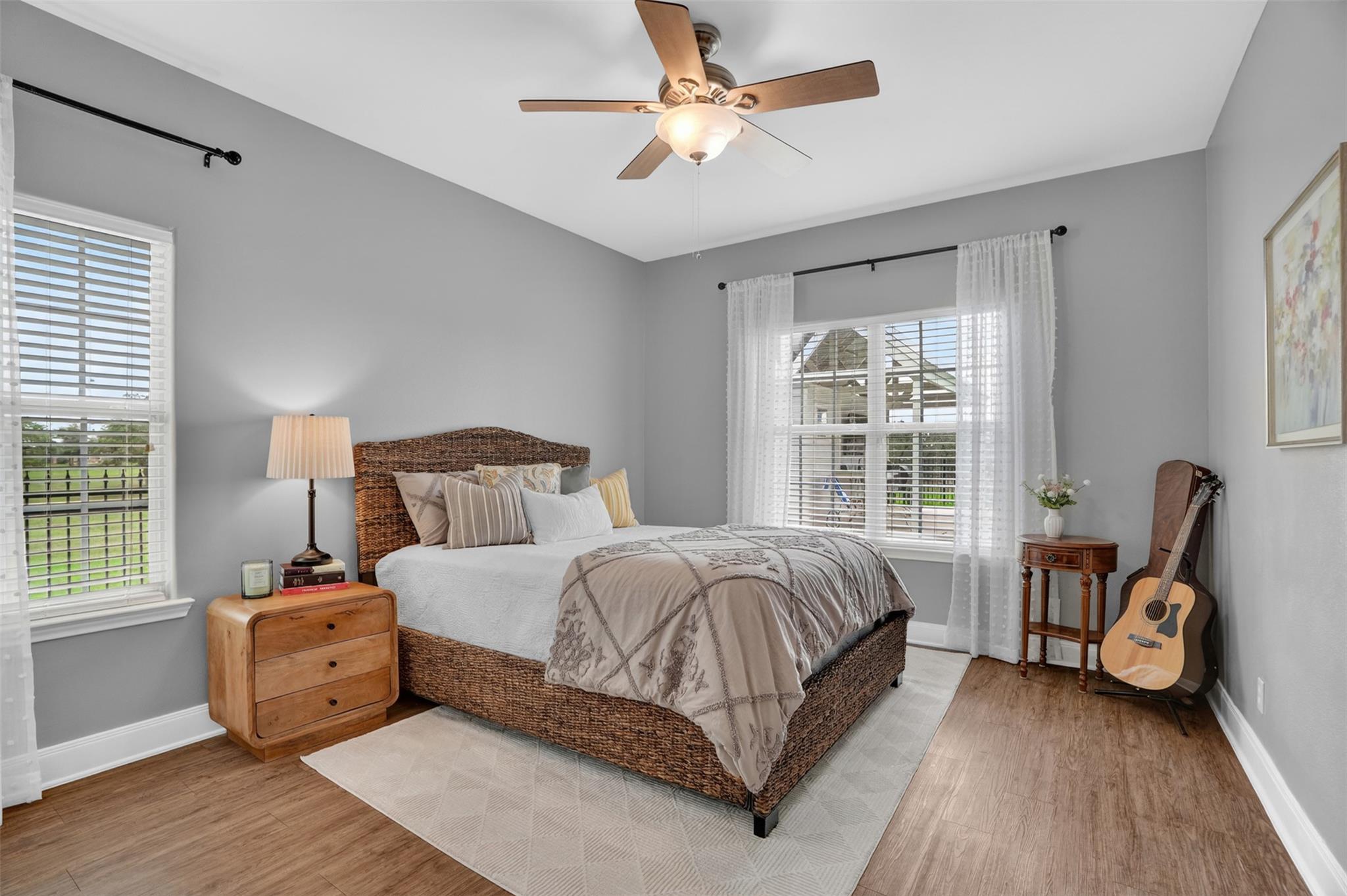 1899 Sunflower Trl, Luling, TX 78648