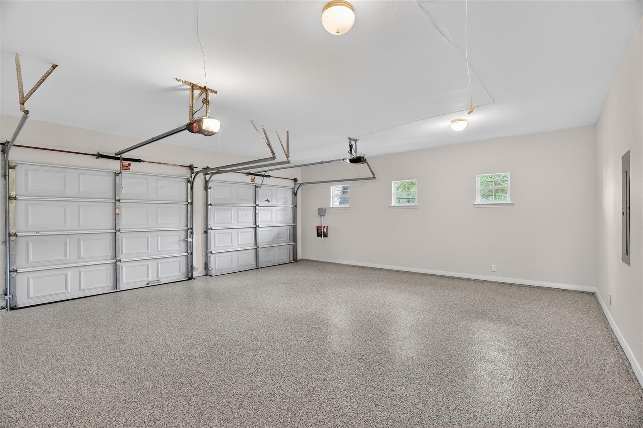 1899 Sunflower Trl, Luling, TX 78648