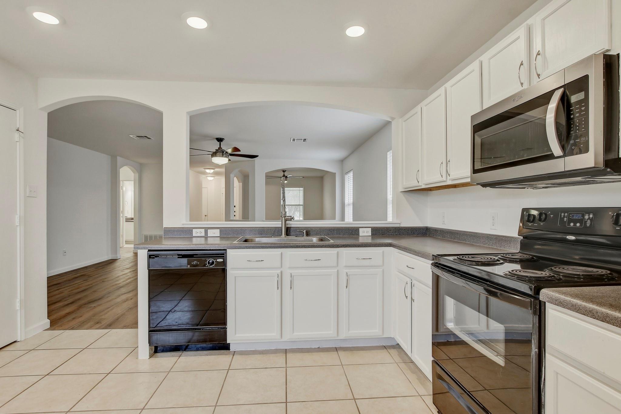315 Northern Trl, Leander, TX 78641
