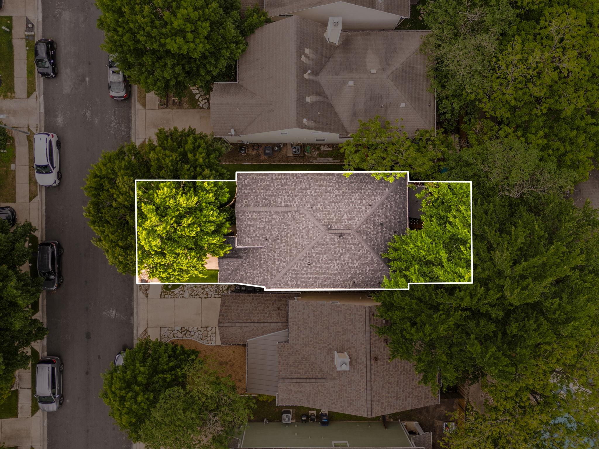 1812 Village Oak Ct, Austin, TX 78704
