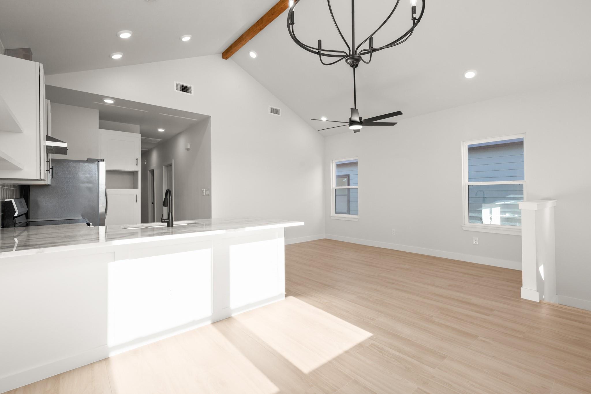 306 S Avenue P Ave # B, Marble Falls, TX 78654