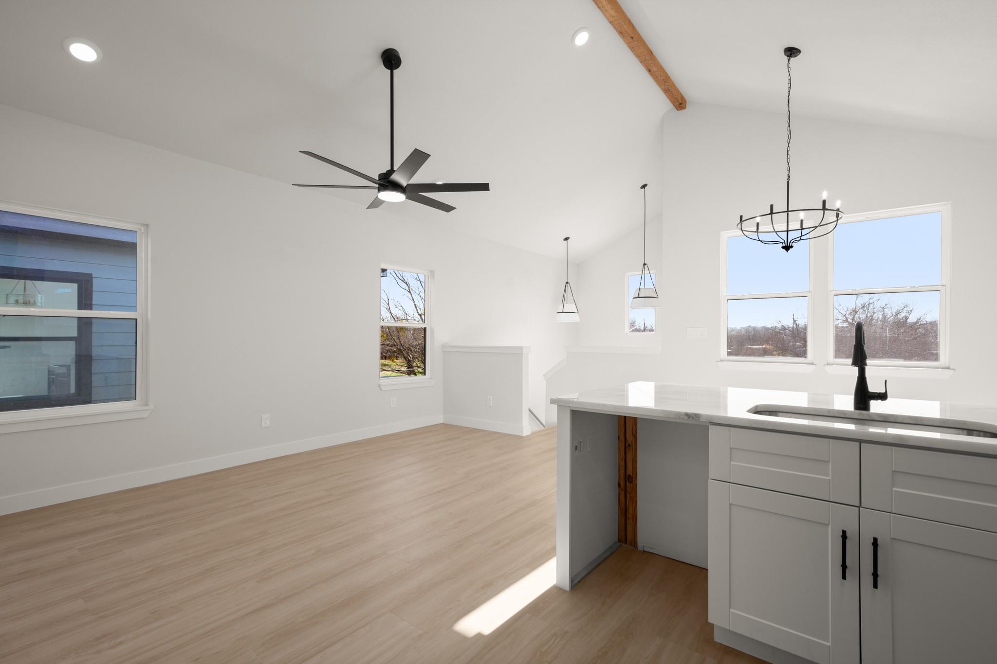 306 S Avenue P Ave # B, Marble Falls, TX 78654