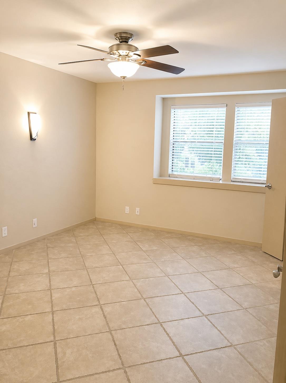 2110 Rio Grande St # 204, Austin, TX 78705