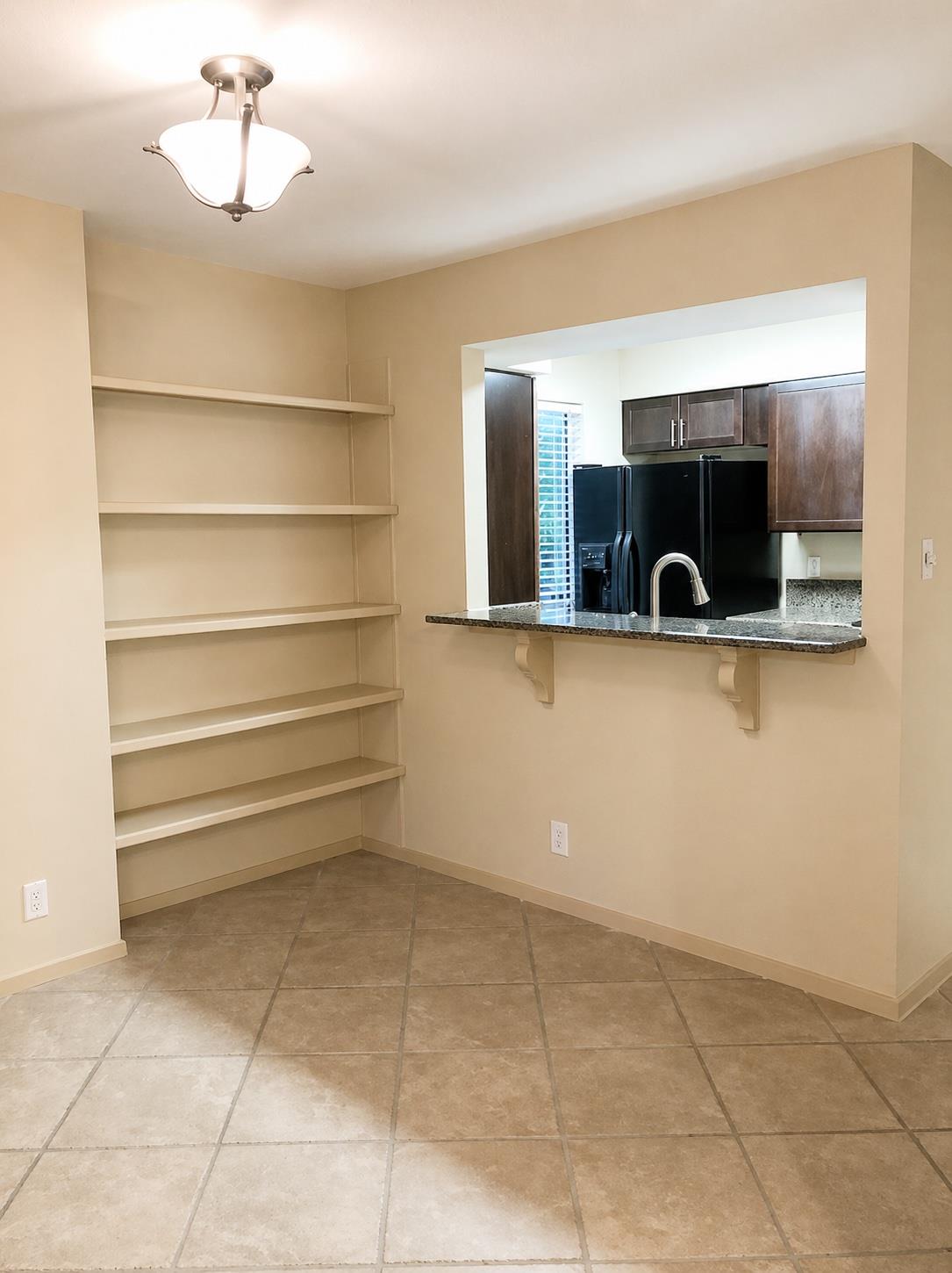 2110 Rio Grande St # 204, Austin, TX 78705