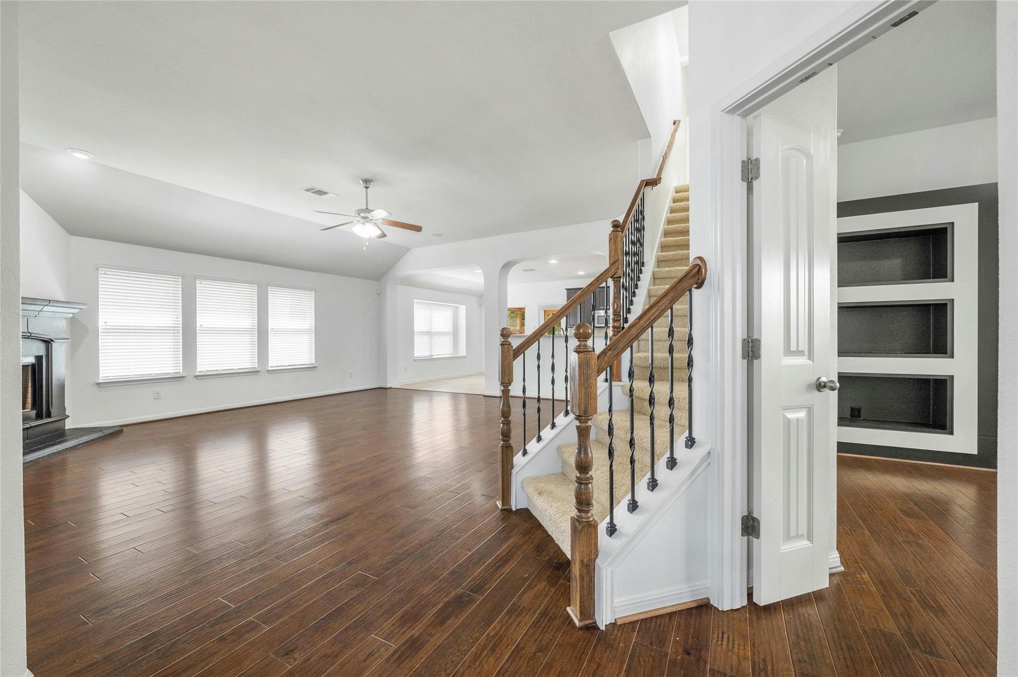 5916 Gunnison Turn Cv, Austin, TX 78738