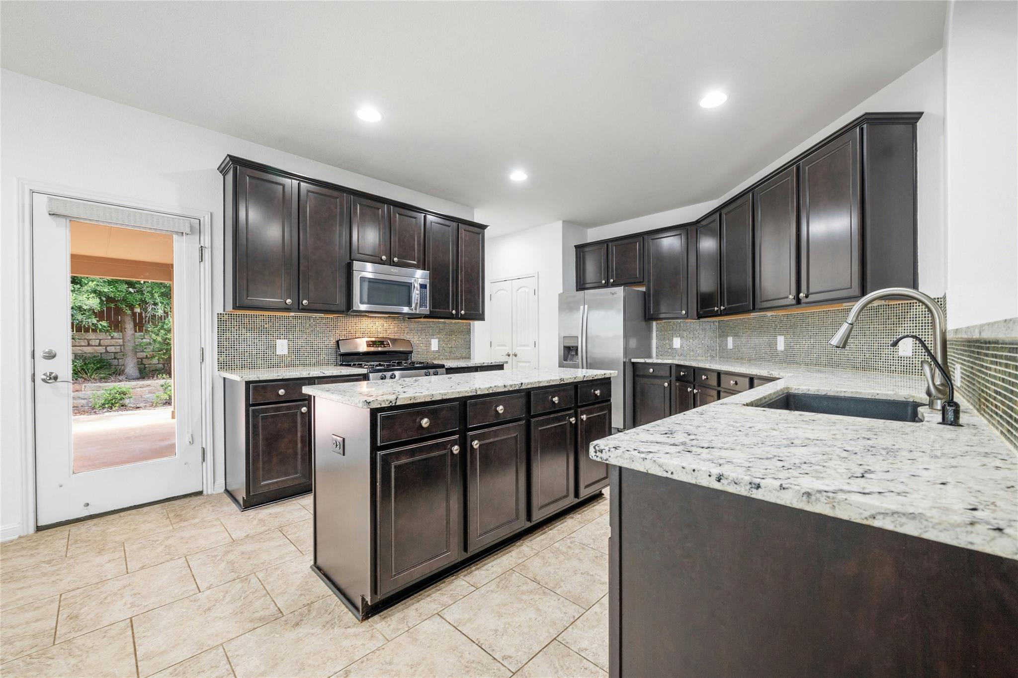 5916 Gunnison Turn Cv, Austin, TX 78738