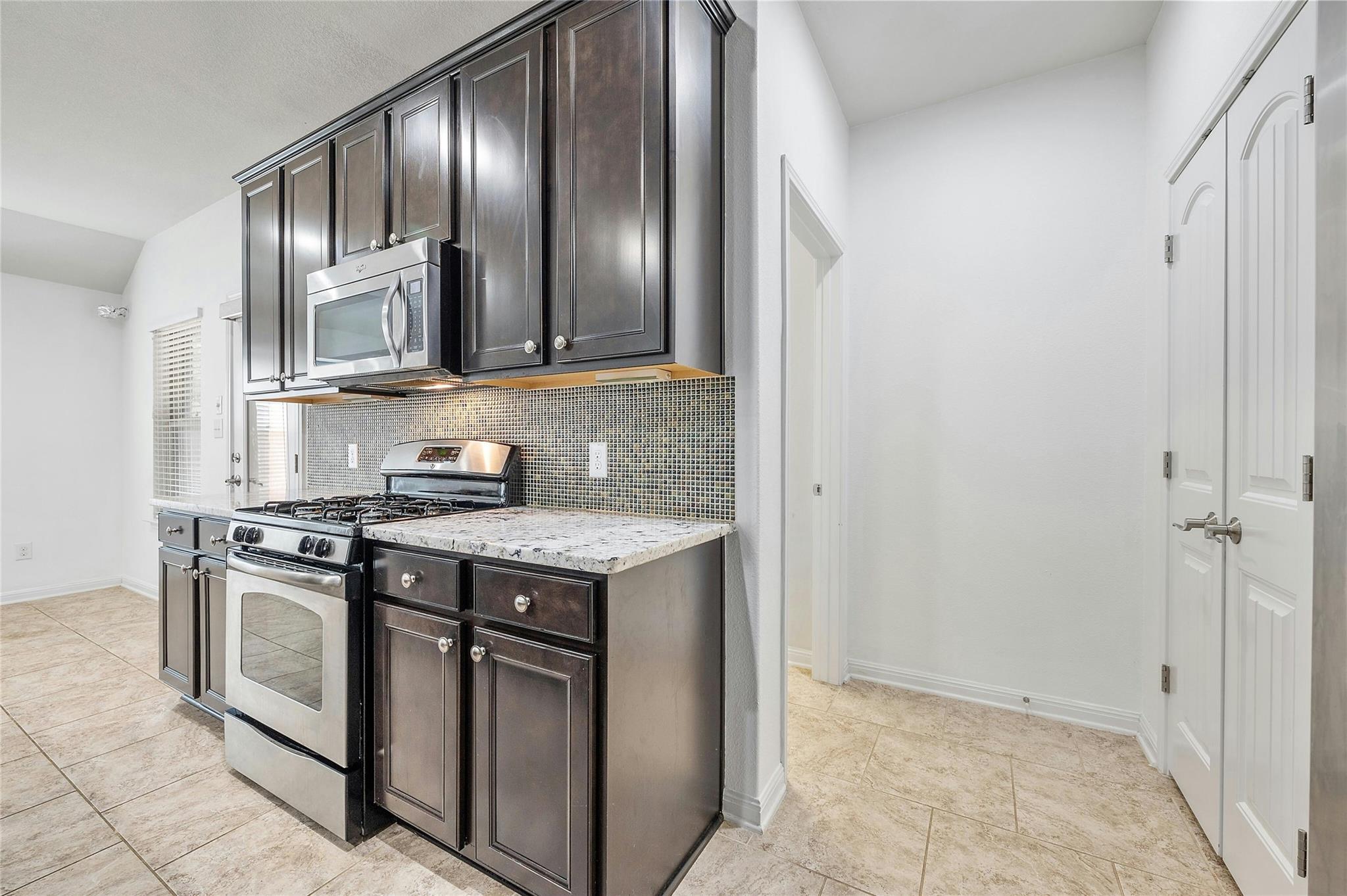 5916 Gunnison Turn Cv, Austin, TX 78738