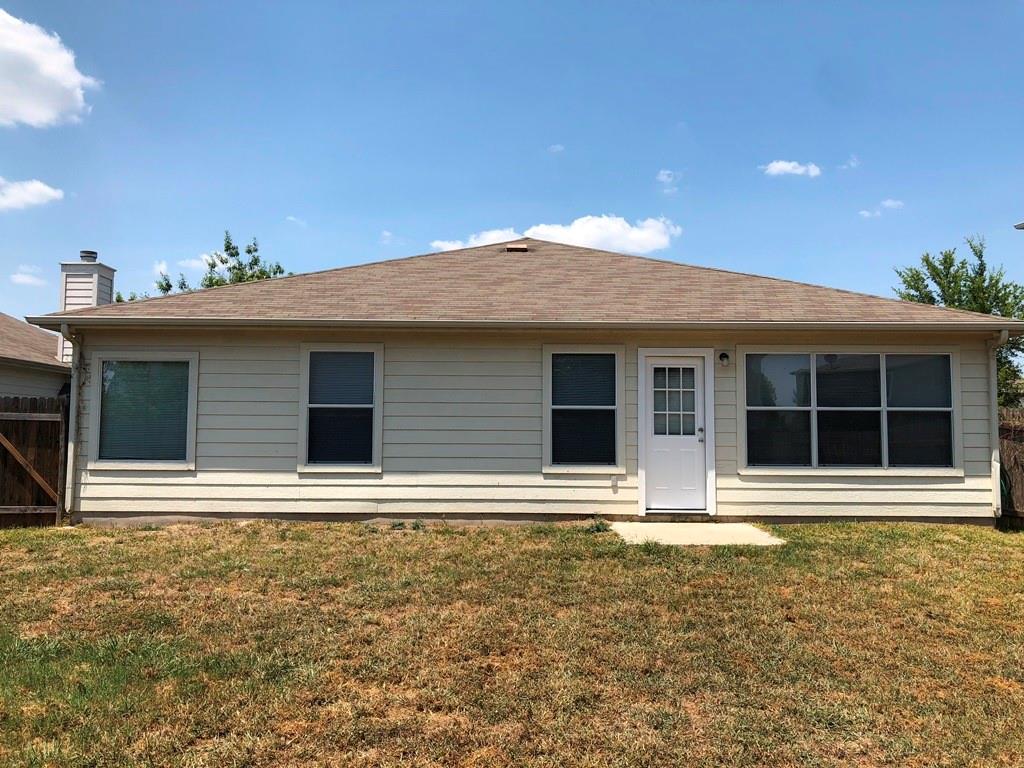 376 Spruce Dr, Kyle, TX 78640