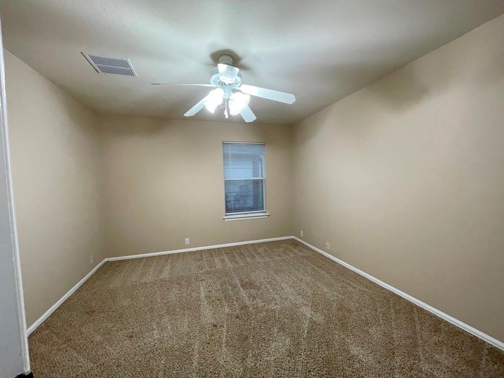 376 Spruce Dr, Kyle, TX 78640