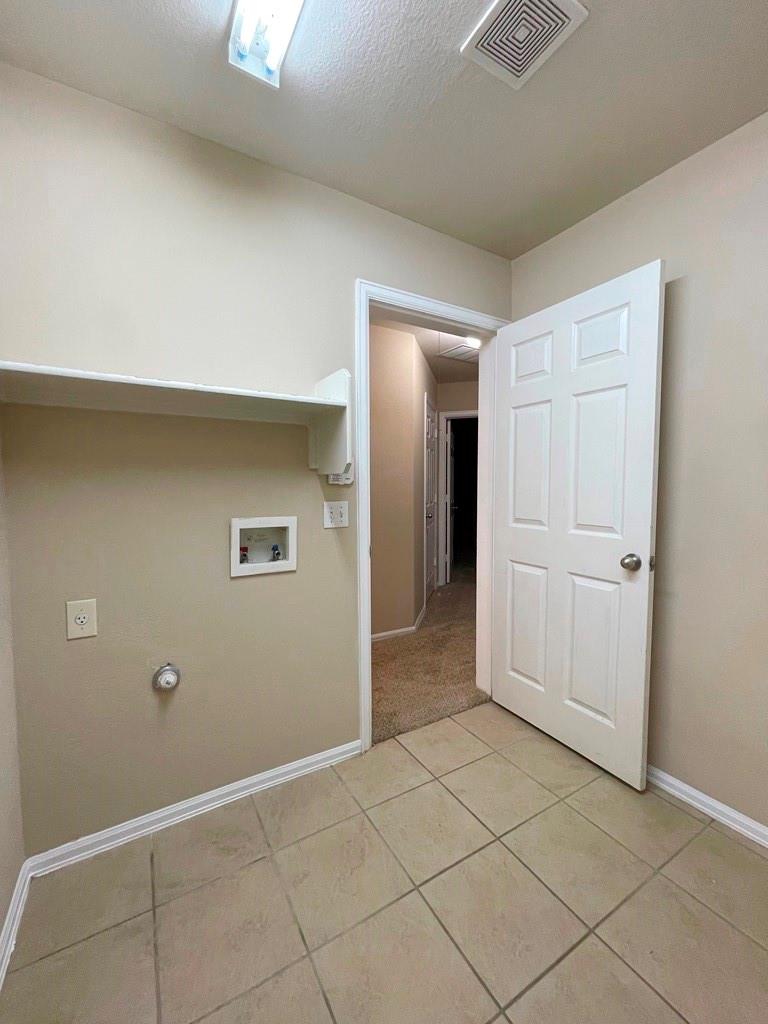 376 Spruce Dr, Kyle, TX 78640