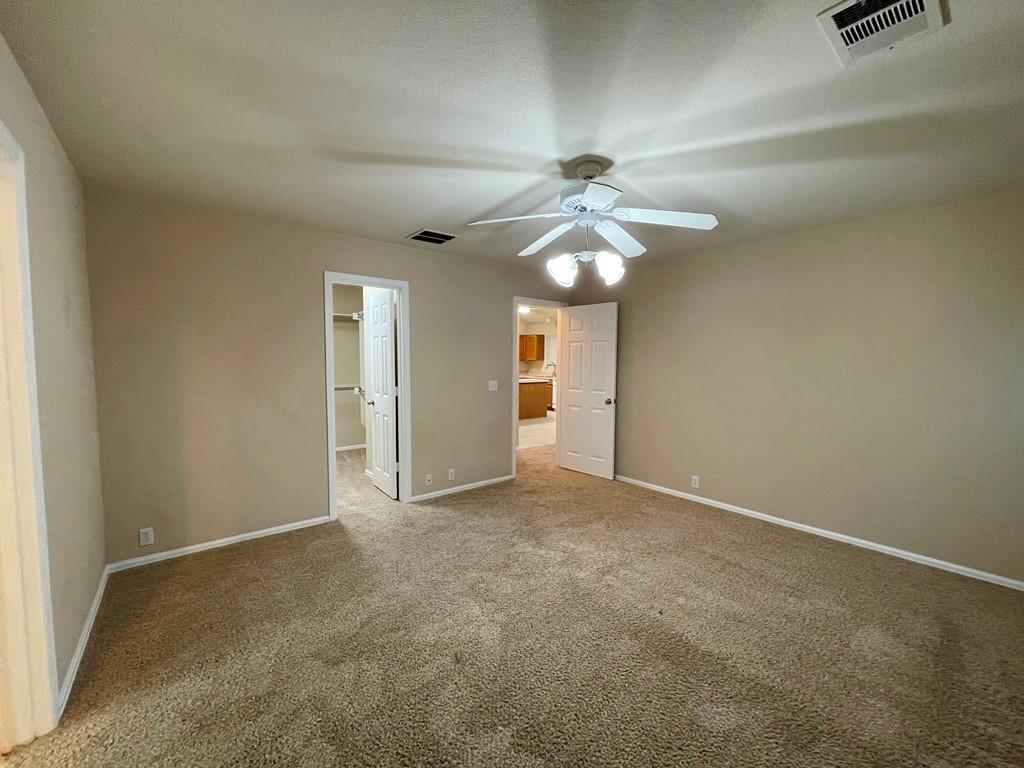 376 Spruce Dr, Kyle, TX 78640