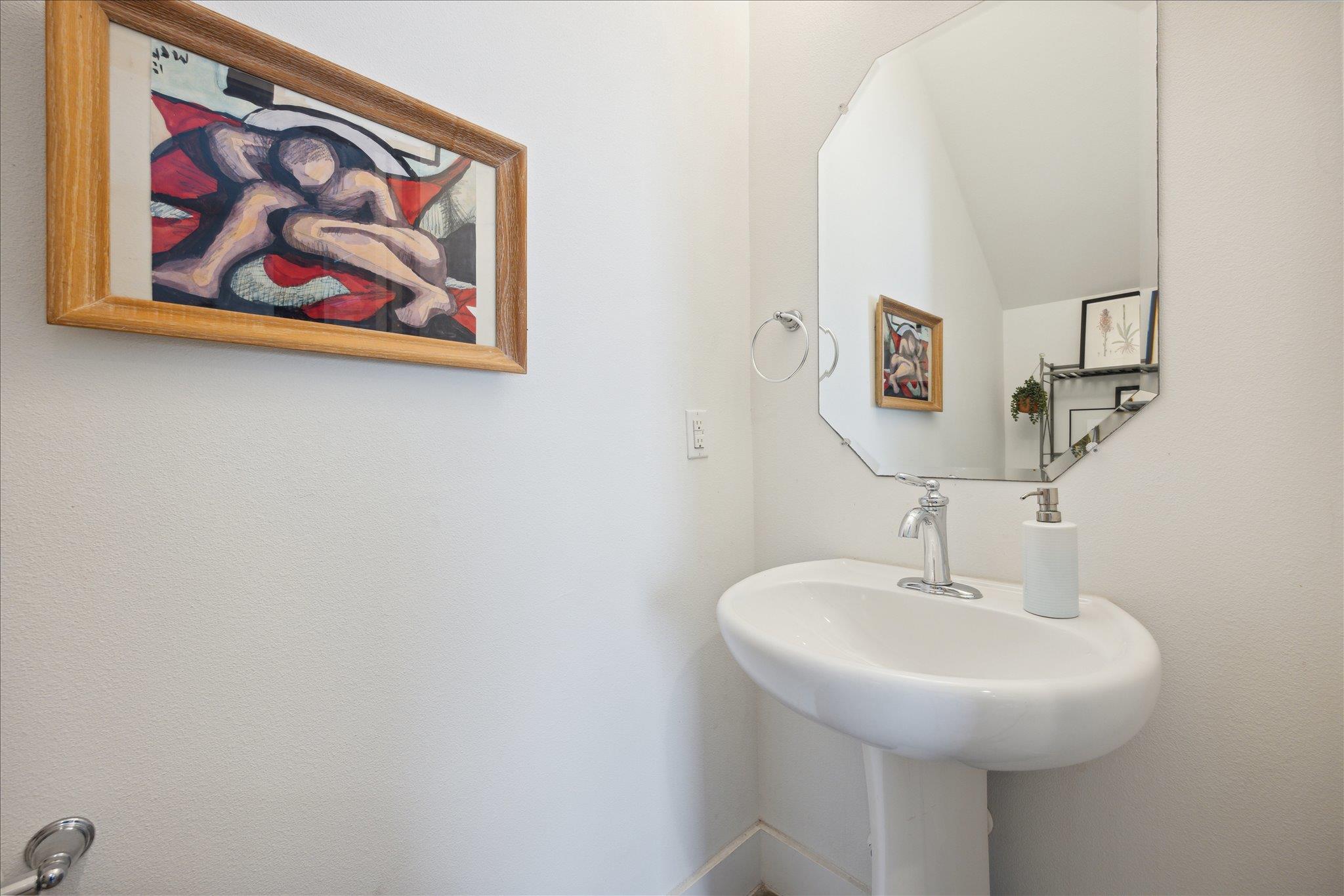 5006 Baker St # B, Austin, TX 78721