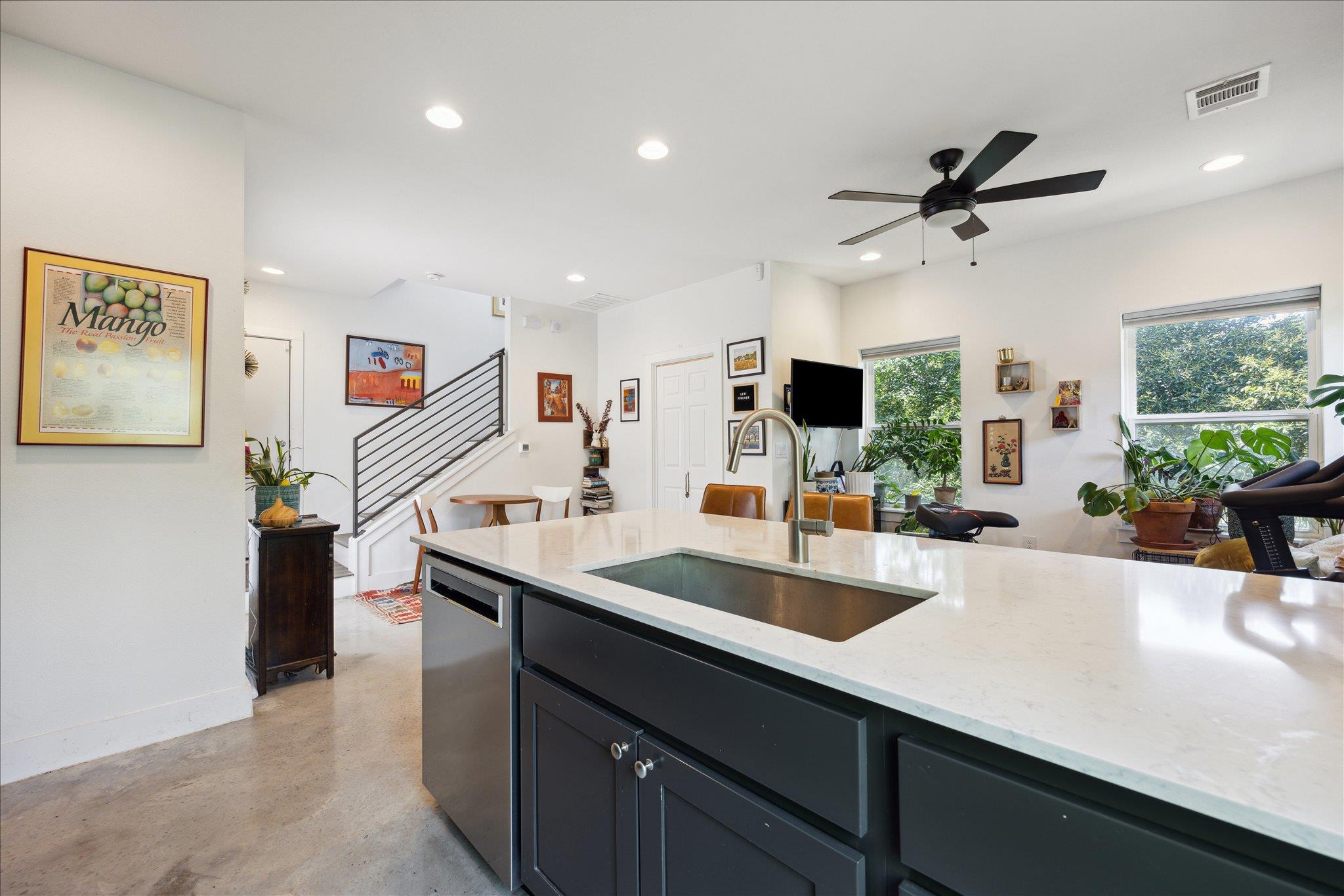 5006 Baker St # B, Austin, TX 78721