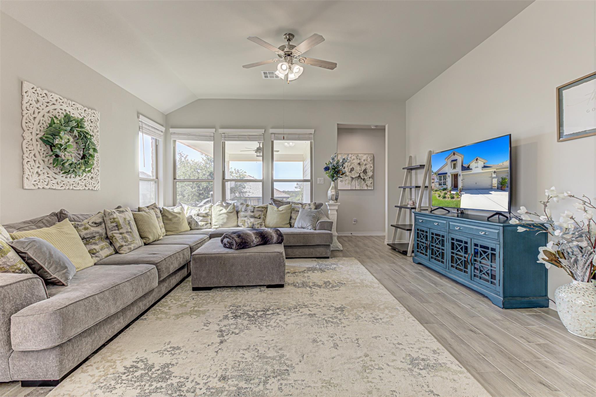 117 Scenic Hills Cir, Georgetown, TX 78628