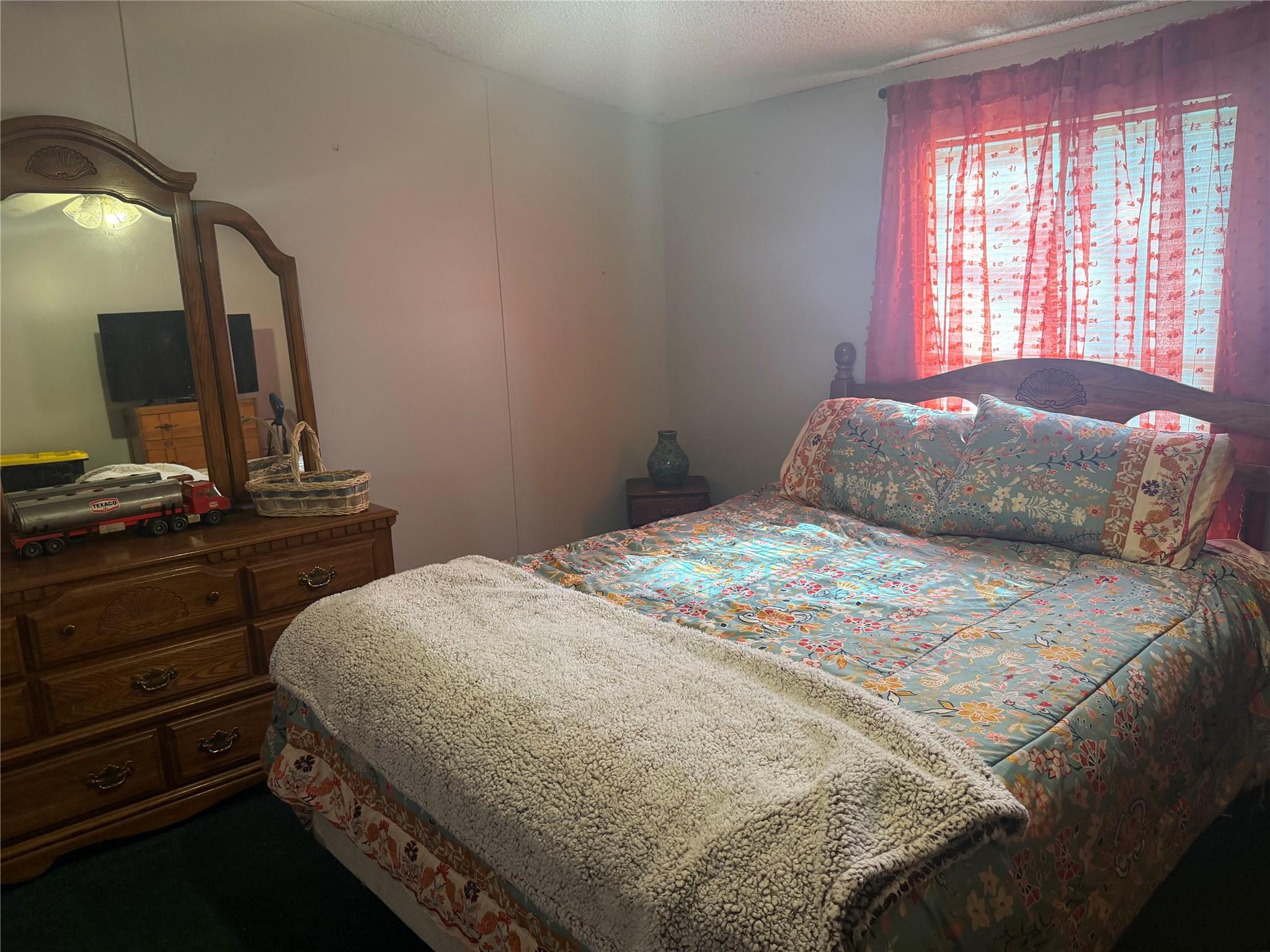 1766 Fm 2104, Paige, TX 78659