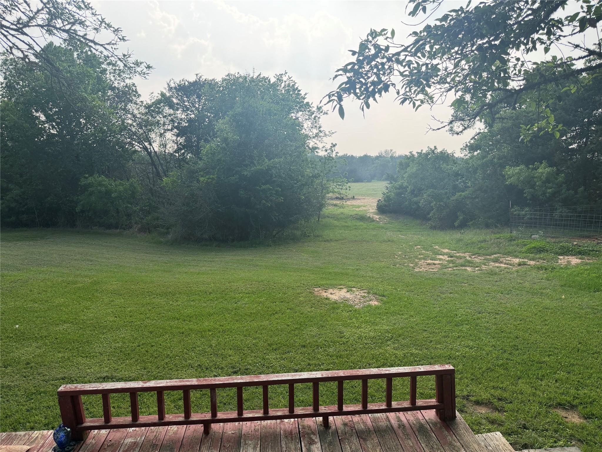 1766 Fm 2104, Paige, TX 78659