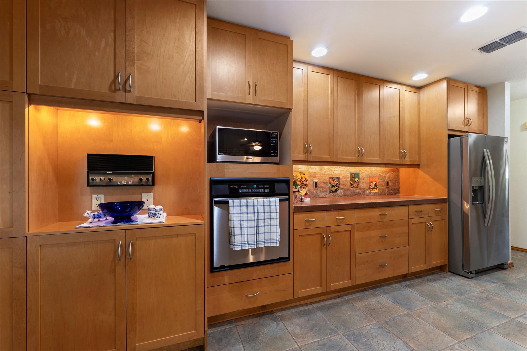 3805 Carmel Dr, Round Rock, TX 78681