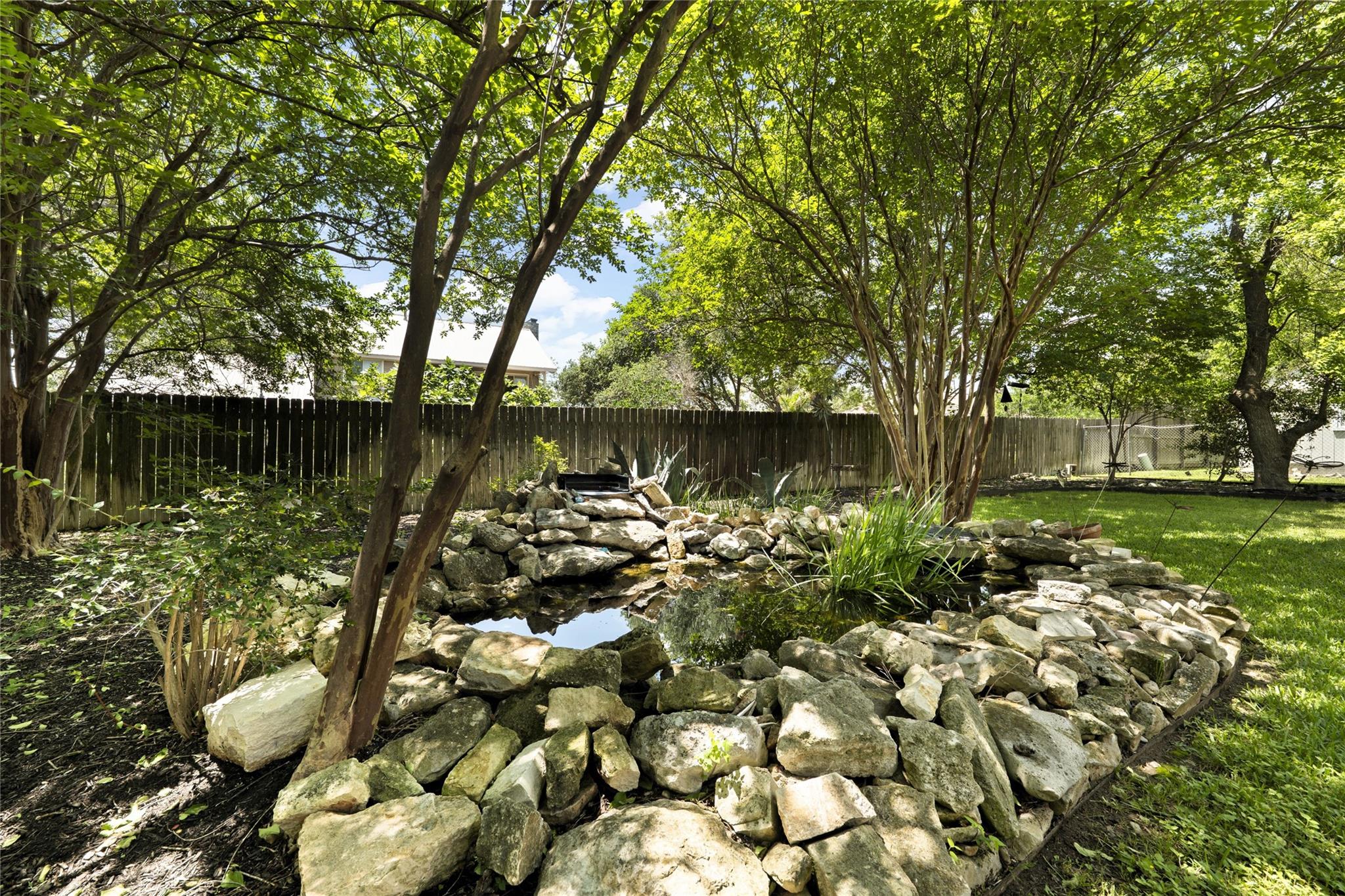 3805 Carmel Dr, Round Rock, TX 78681