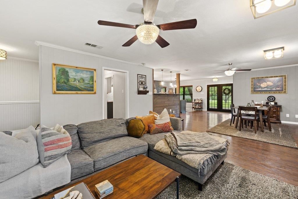 302 Schramm Rd, Granger, TX 76530