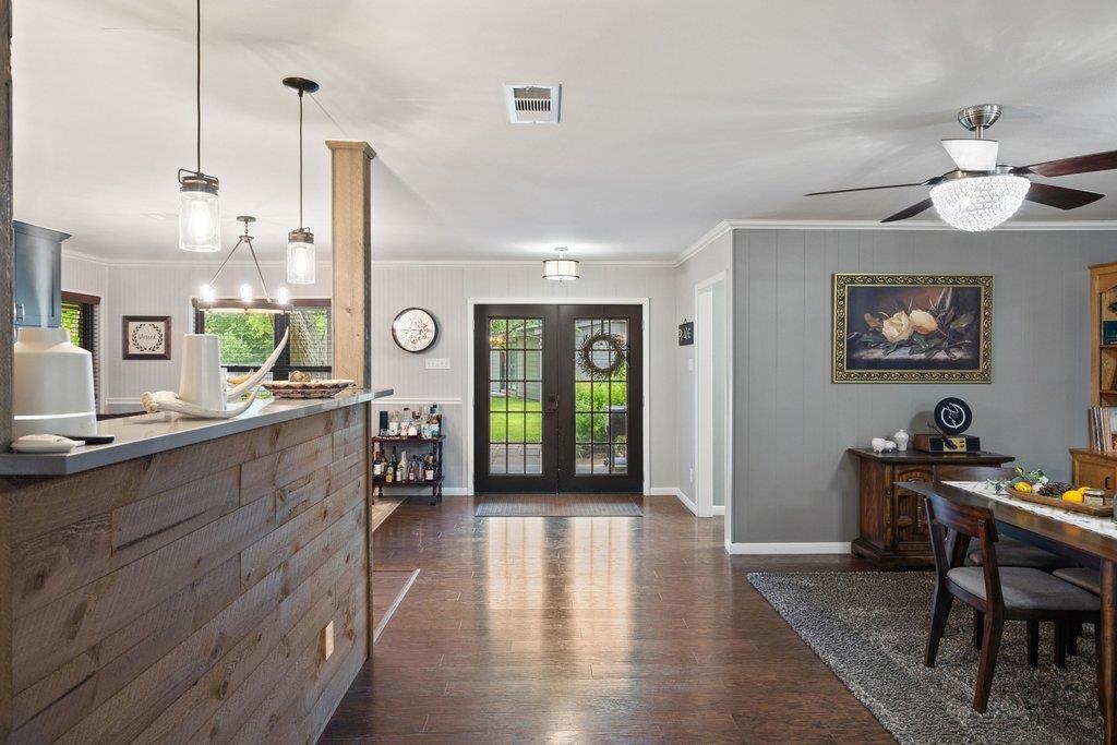 302 Schramm Rd, Granger, TX 76530