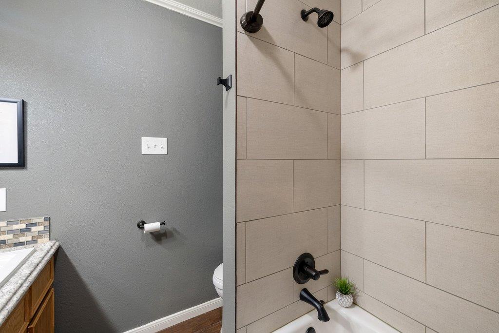 302 Schramm Rd, Granger, TX 76530