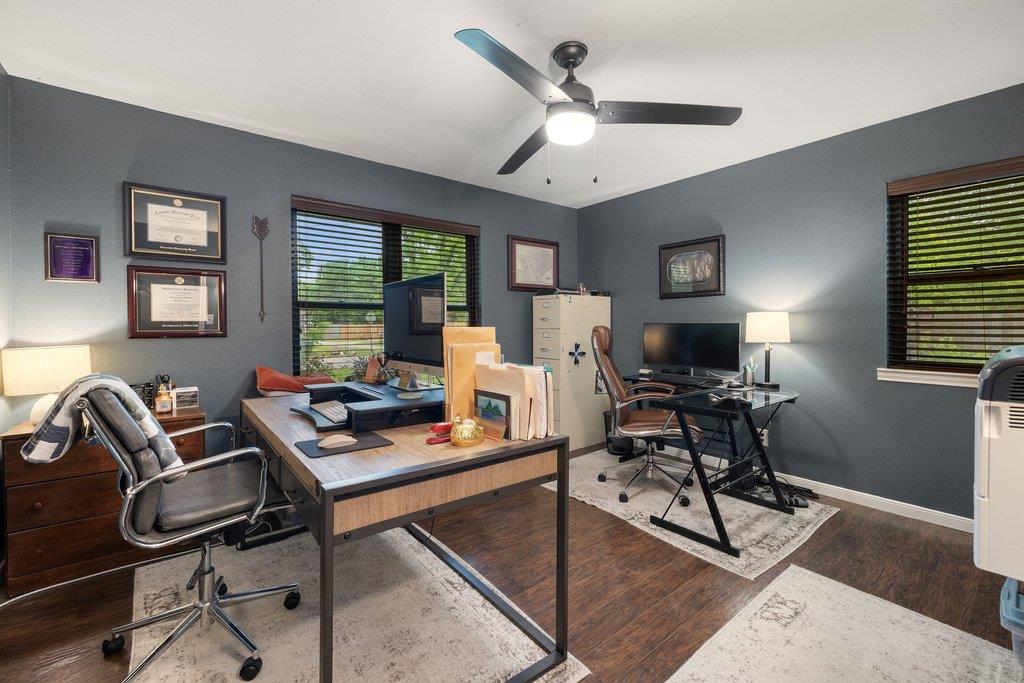 302 Schramm Rd, Granger, TX 76530