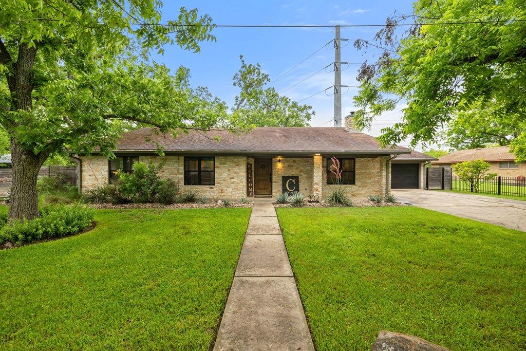 302 Schramm Rd, Granger, TX 76530