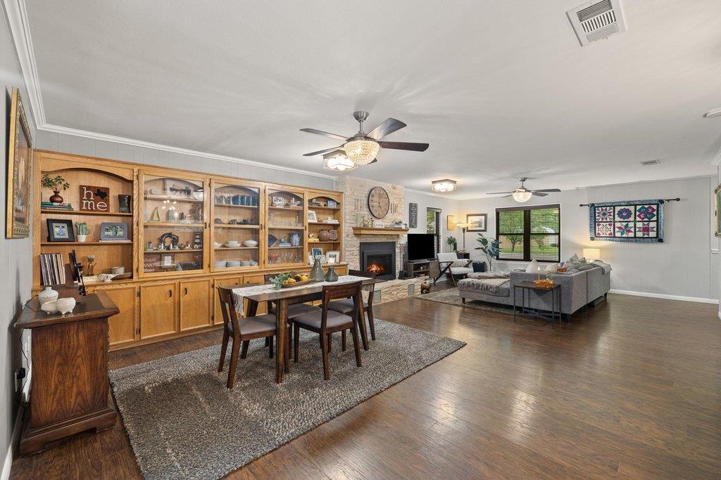 302 Schramm Rd, Granger, TX 76530