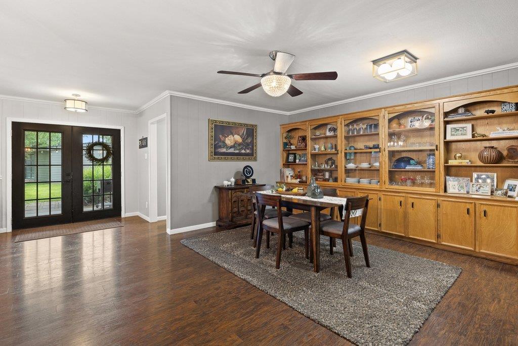 302 Schramm Rd, Granger, TX 76530