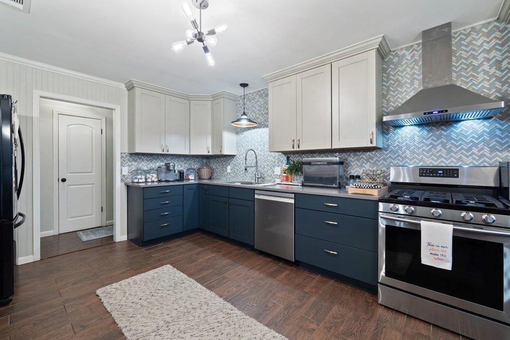 302 Schramm Rd, Granger, TX 76530