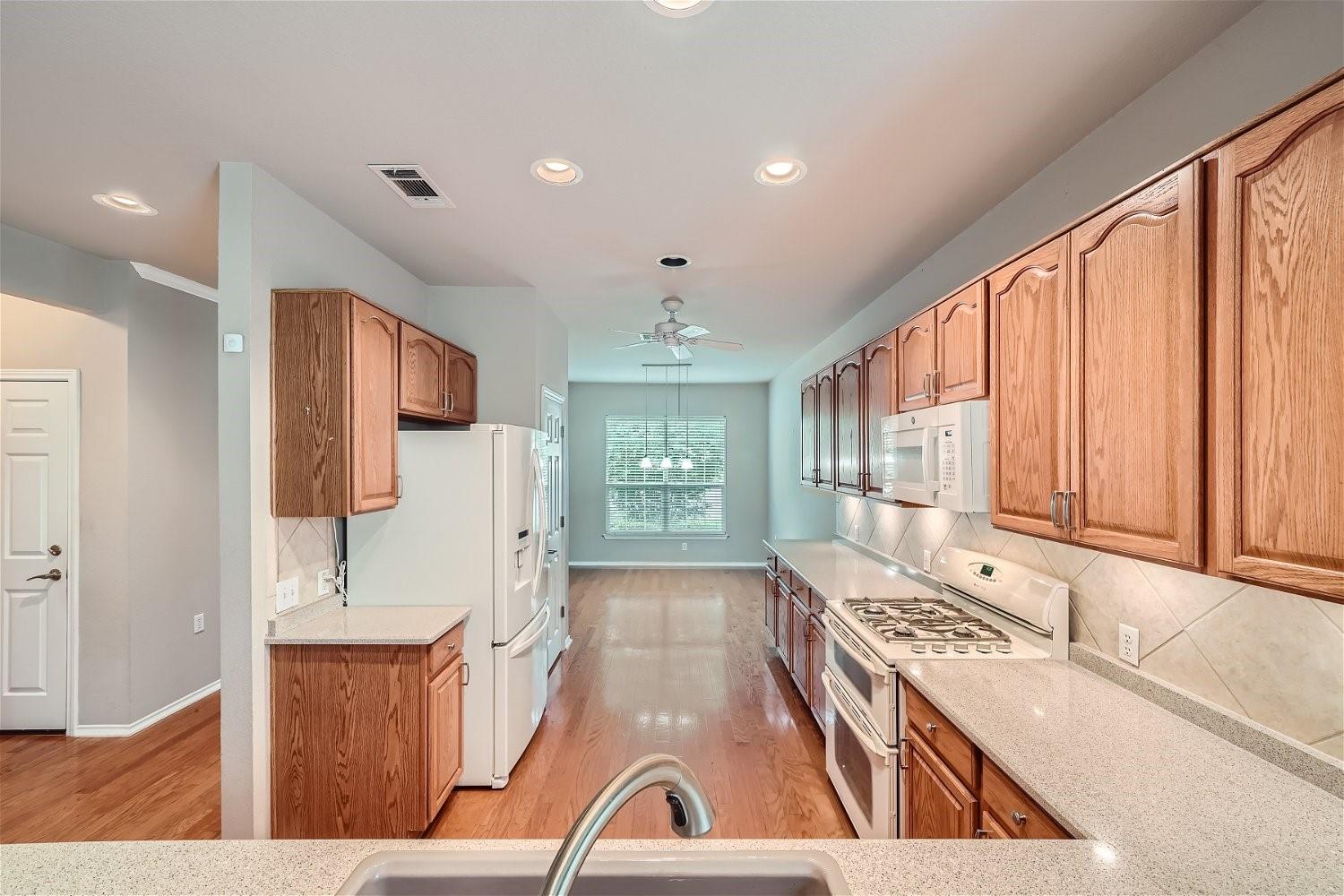 120 Muir Ct, Georgetown, TX 78633